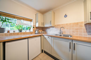 Photo 15- click for photo gallery